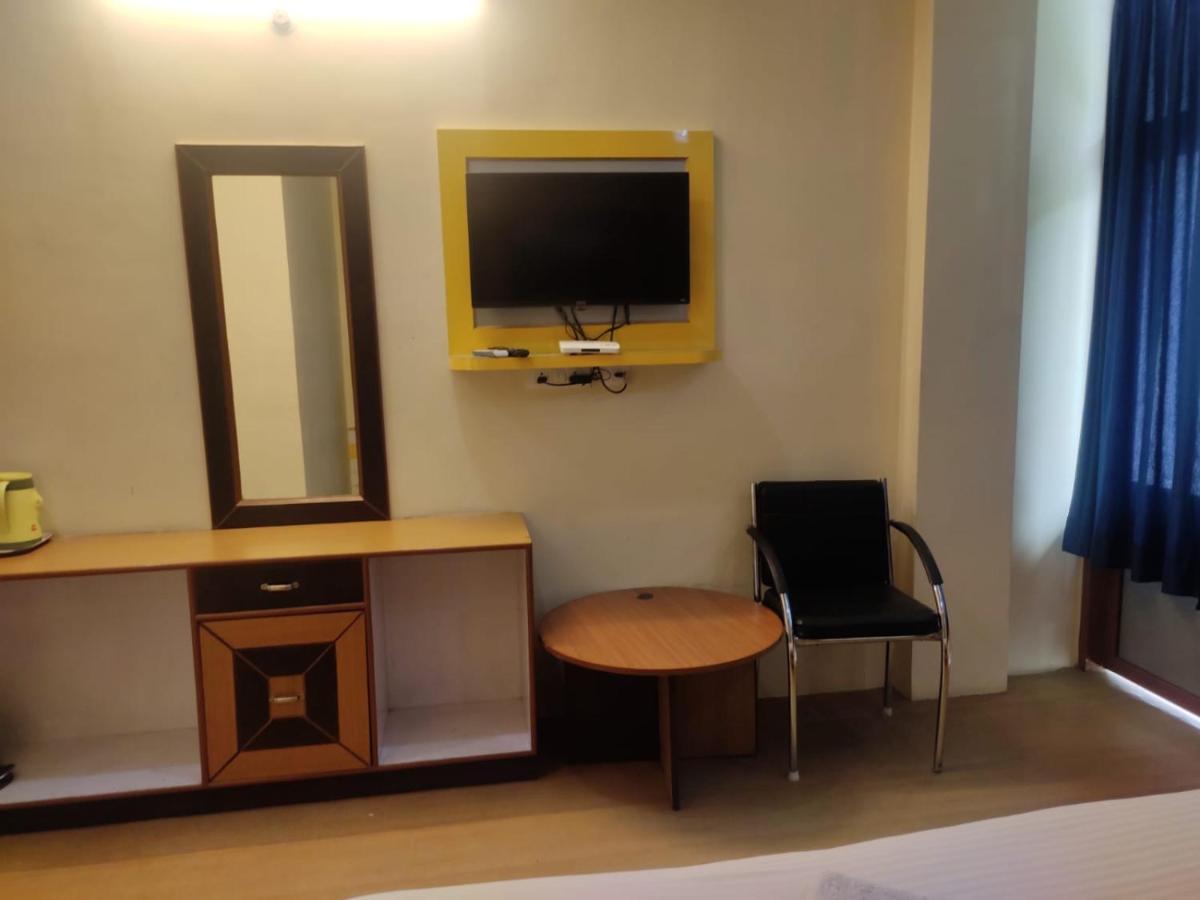 Hotel Amandeep Dharamshala Eksteriør bilde