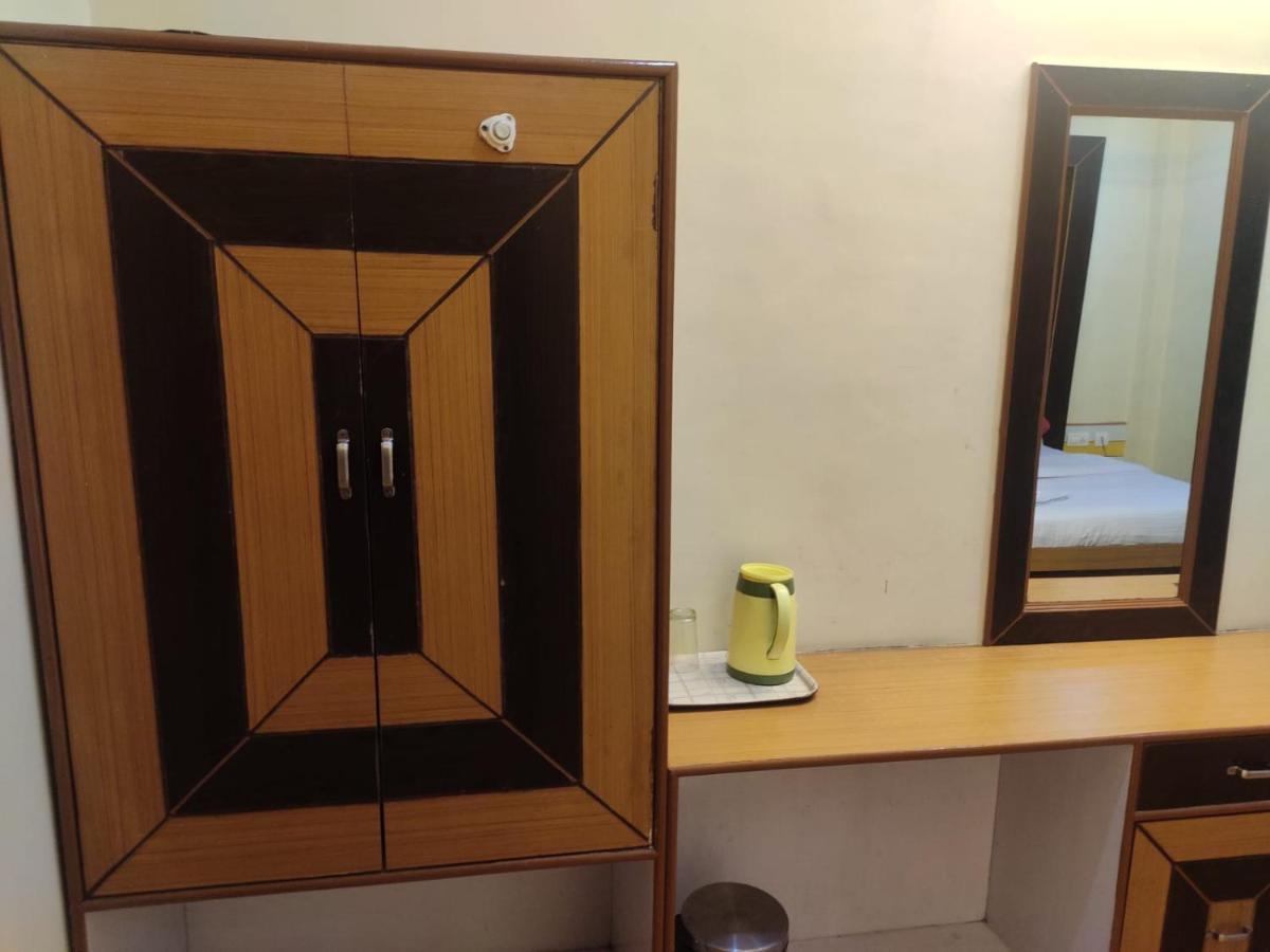 Hotel Amandeep Dharamshala Eksteriør bilde