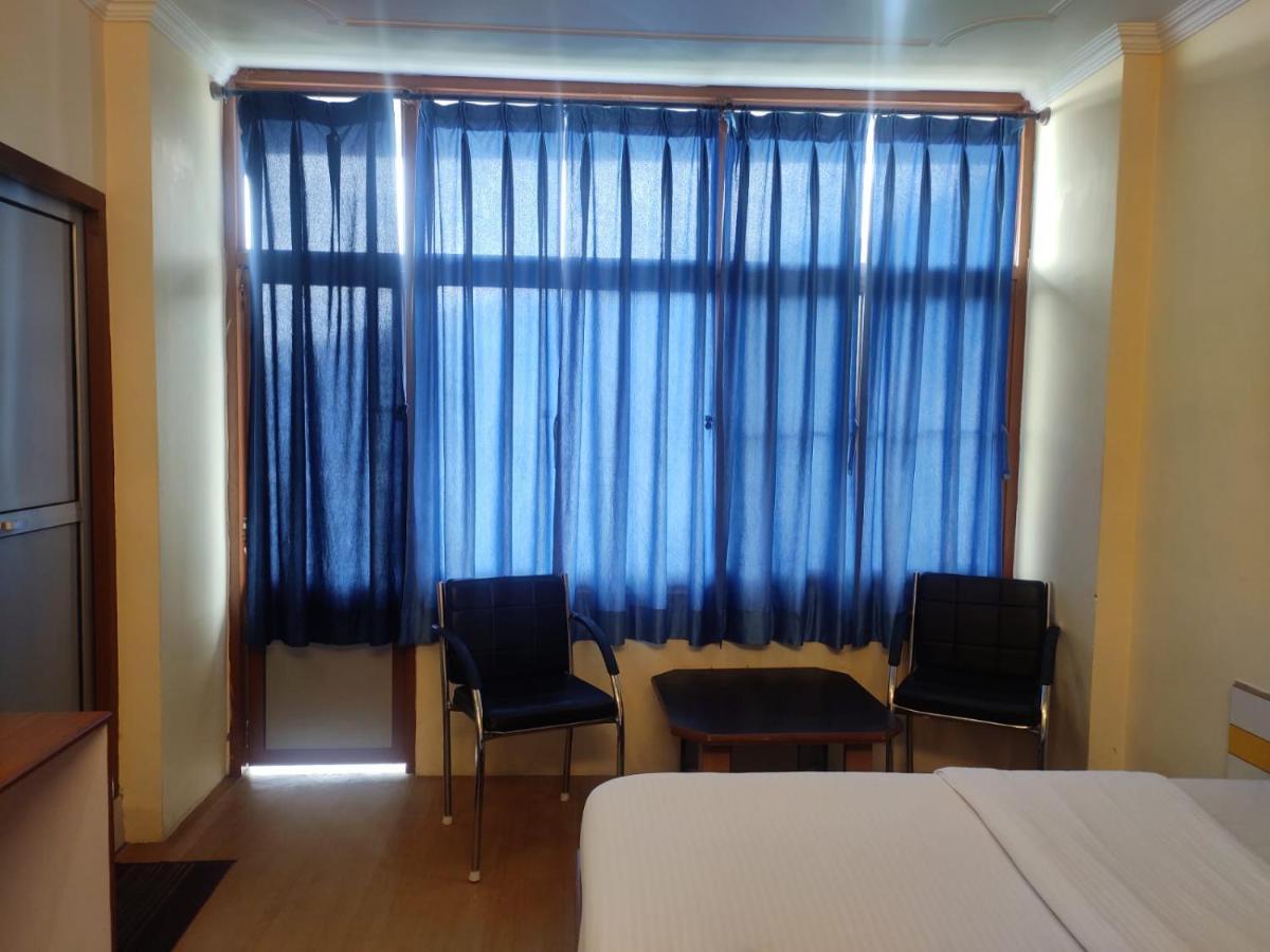 Hotel Amandeep Dharamshala Eksteriør bilde