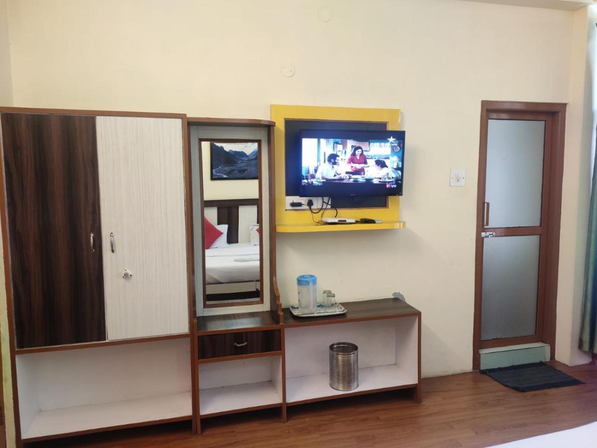Hotel Amandeep Dharamshala Eksteriør bilde