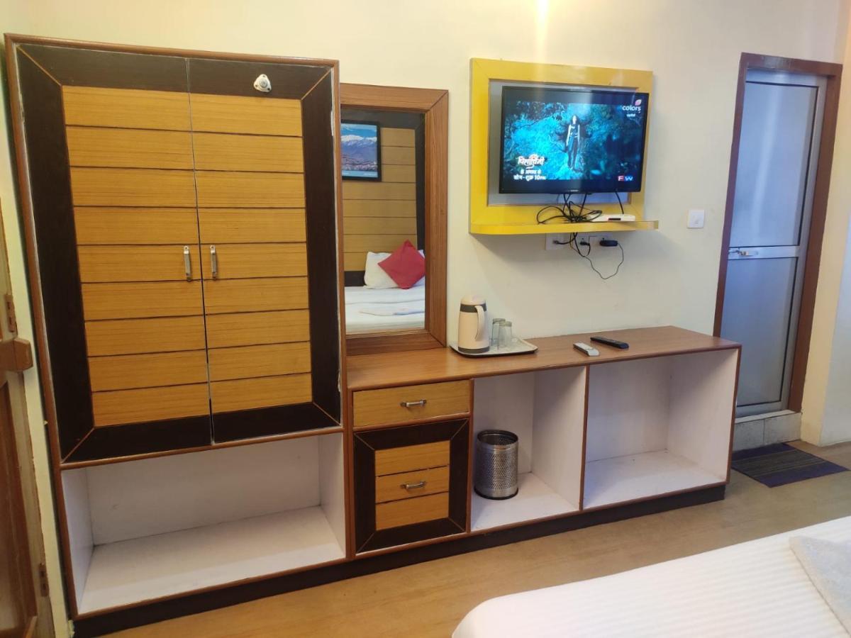 Hotel Amandeep Dharamshala Eksteriør bilde