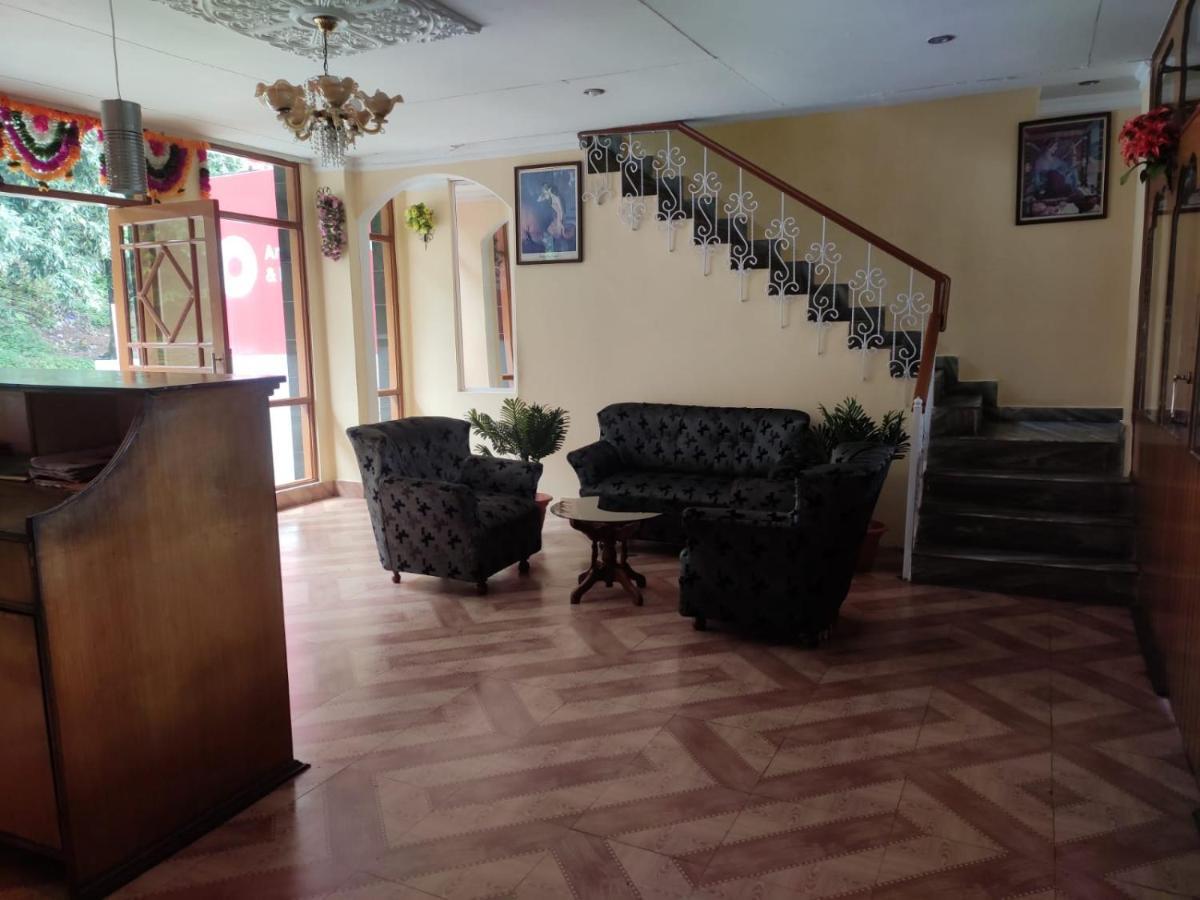 Hotel Amandeep Dharamshala Eksteriør bilde